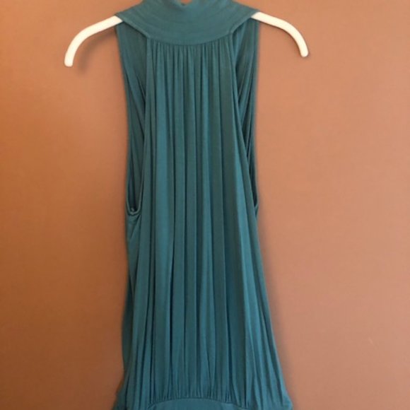 BCBGMAXAZRIA GREEN KNIT GATHERED OPEN FRONT TOP s - Picture 2 of 2